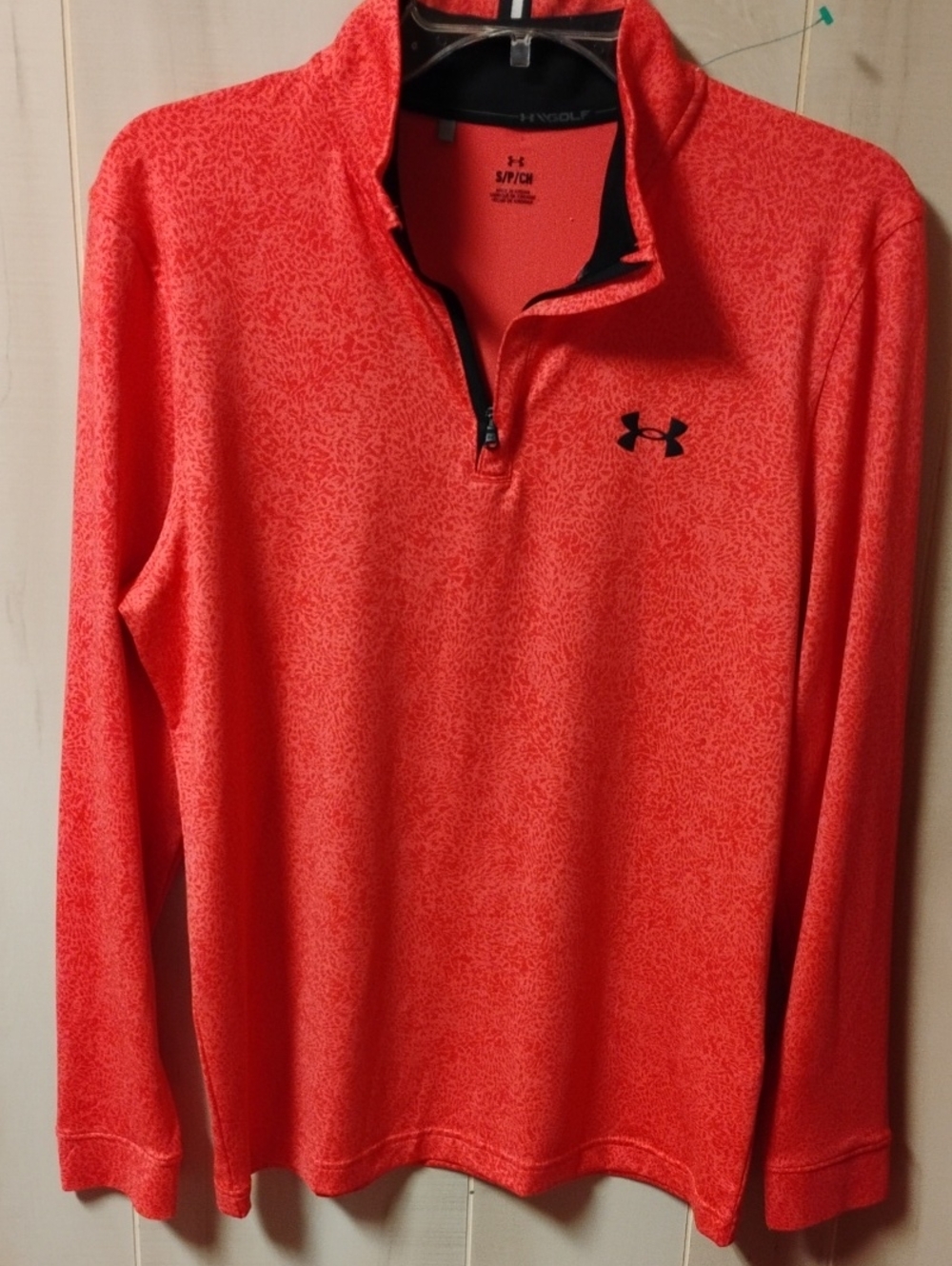 Under Armour Men’s Coral Red 1/4 Zip Performance Pullover Golf Shirt
